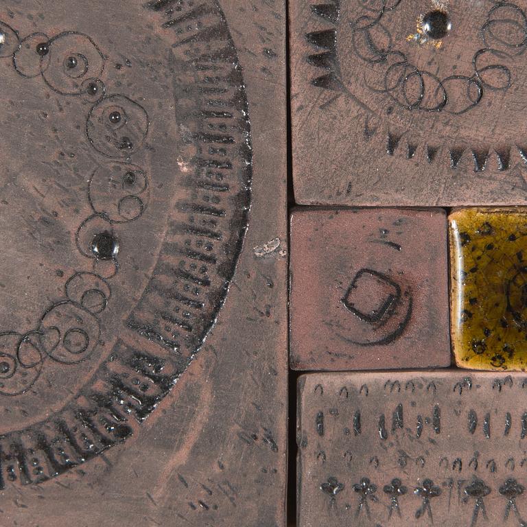 Rut Bryk, relief, signed a tergo.