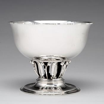 Georg Jensen, an 830/1000 silver bowl, Copenhagen 1919, nr 19, The Louvre model.