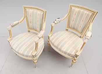 KARMSTOLAR, 1 par, gustavianska, signerade LSH Lars Söderholm, 1700-talets andra hälft.