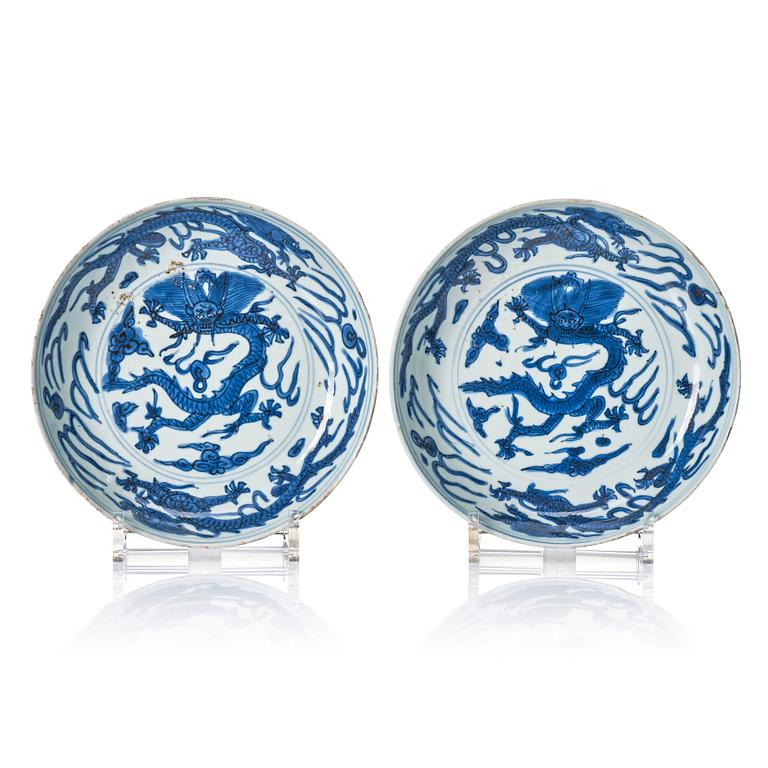 A pair of blue and white dishes, Ming dynasty, 1630s/40s.