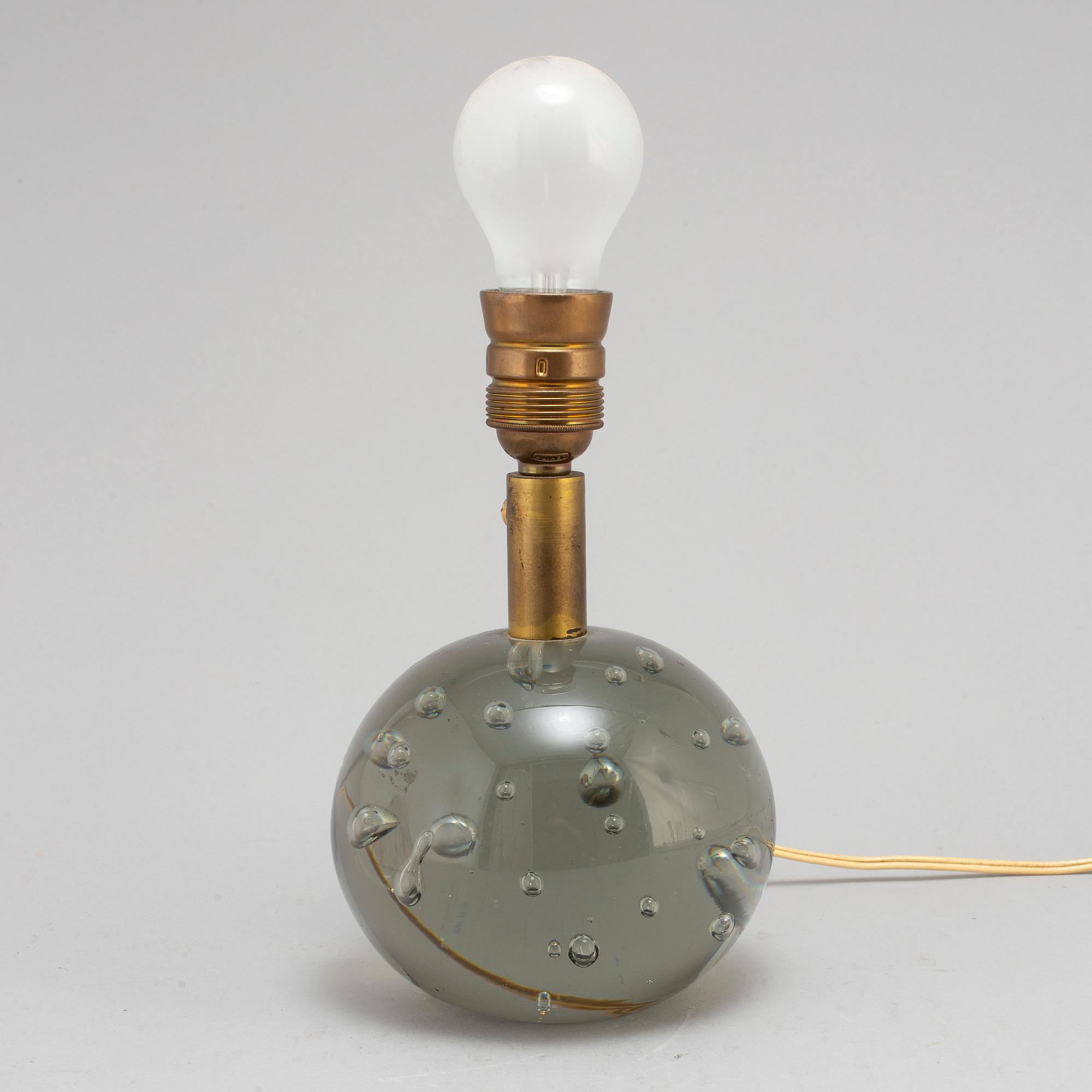 JOSEF FRANK, a table lamp modell 1819 for Firma Svenskt Tenn.