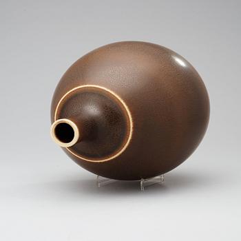 A Berndt Friberg stoneware vase, Gustavsberg Studio 1965.