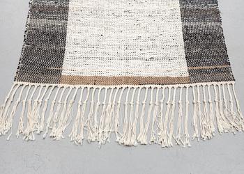 Björn Lundberg, matto, a runner, "Natt och Dag", a rag rug, ca 388,5-398 x 128-129 cm.