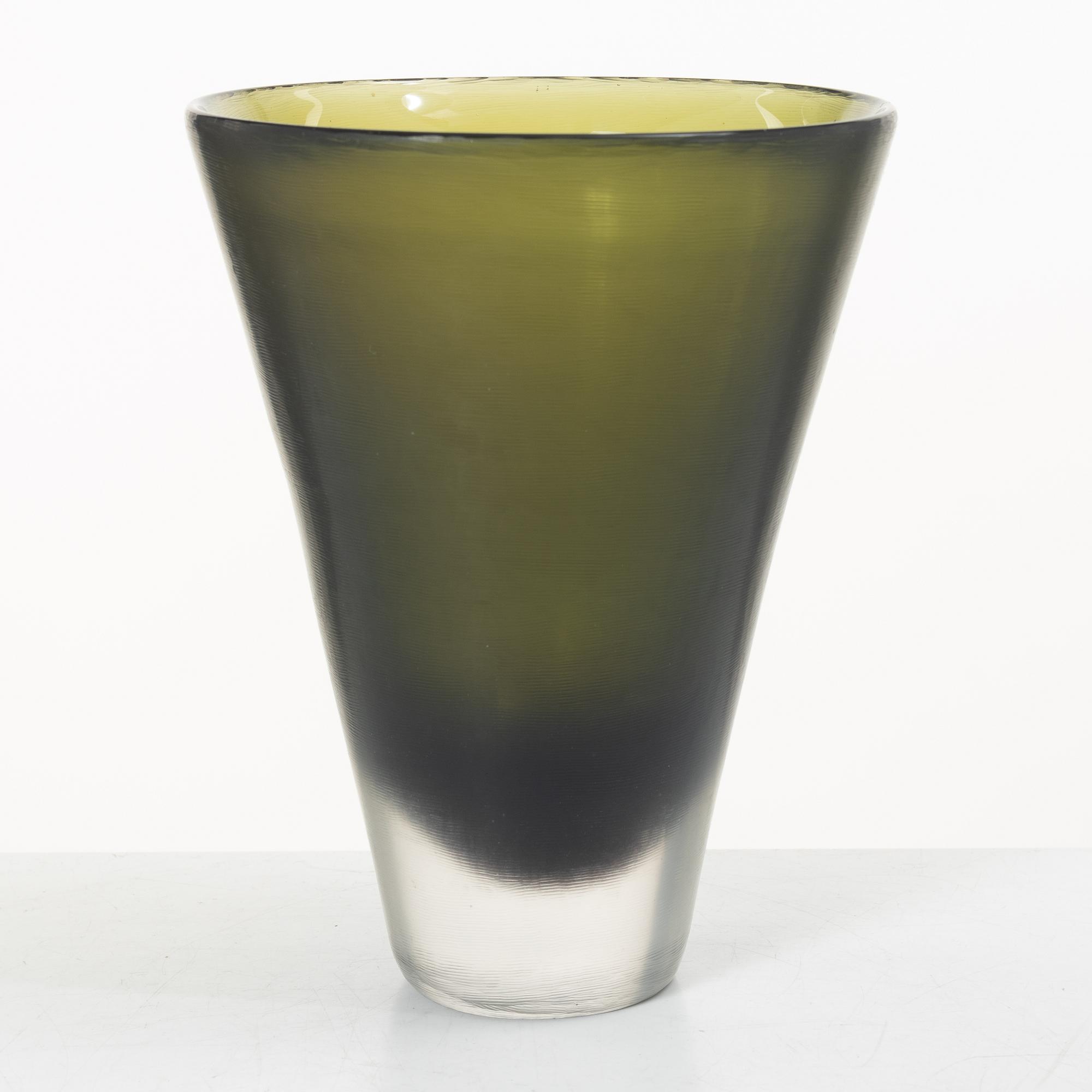 Paolo Venini, an "Inciso" glass vase, Murano, Italy 1950/60s.