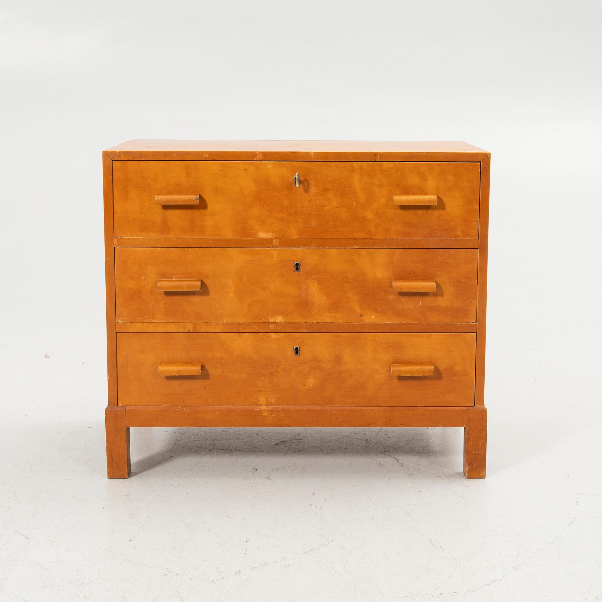 Chest of drawers, Functionalist, first half of the 20th century.