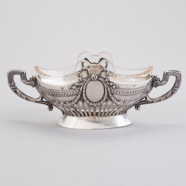 SKÅL, silver med glasinsats, Wien, Österrike-Ungern, kring 1900, stämplad SH, 1872-1922.