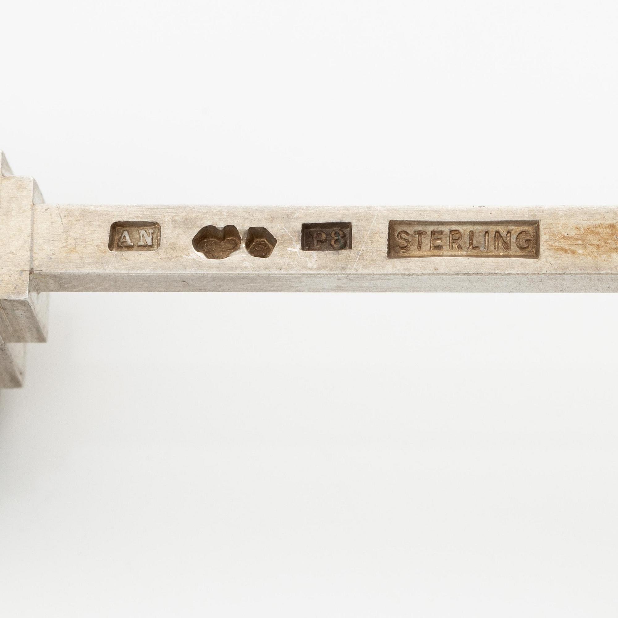 Wiwen Nilsson, a brooch, silver with banded agate, Lund 1941.