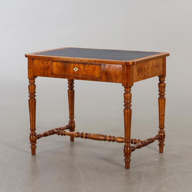 SKRIVBORD 1800-talets andra hälft.