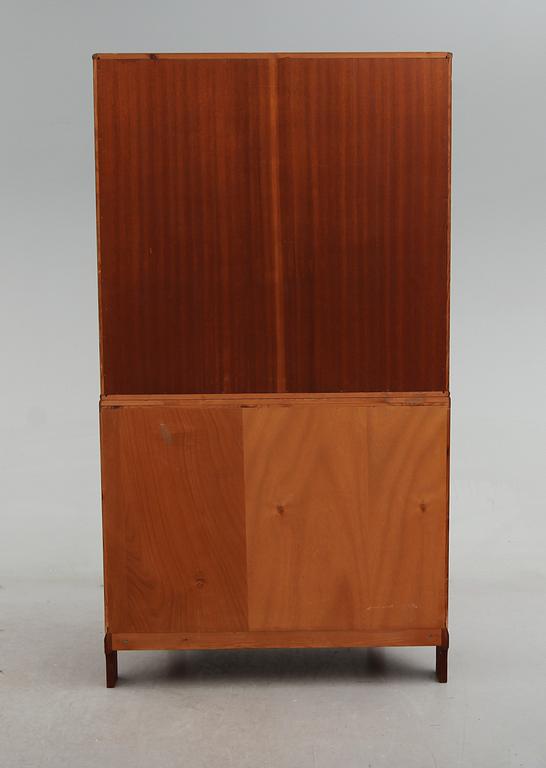 VITRINSKÅP, "Undantaget", Carl Malmsten, 1900-talets andra hälft.