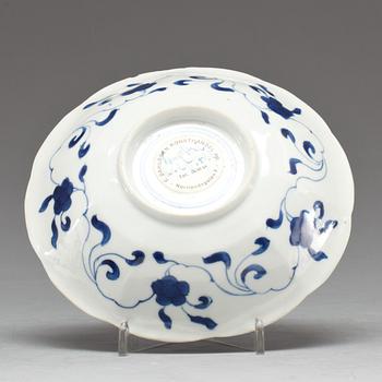 SKÅLFAT, porslin, Kina, Kangxi (1662-1722).