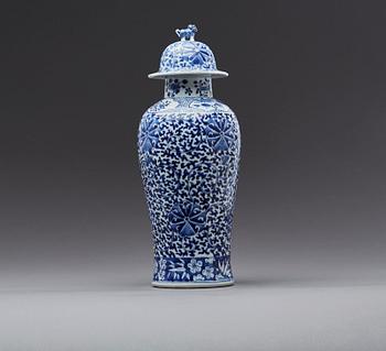 LOCKURNA, porslin, Kina, 1800/1900-tal.