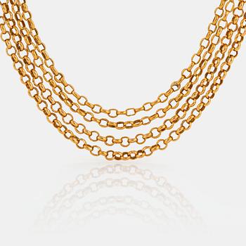 An 18K gold chain.