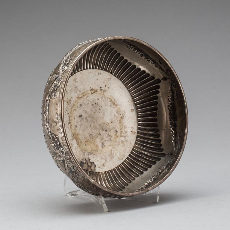 SKÅL, silver. Gustav Möllenborg, Stockholm, 1902. Vikt av 344 g.