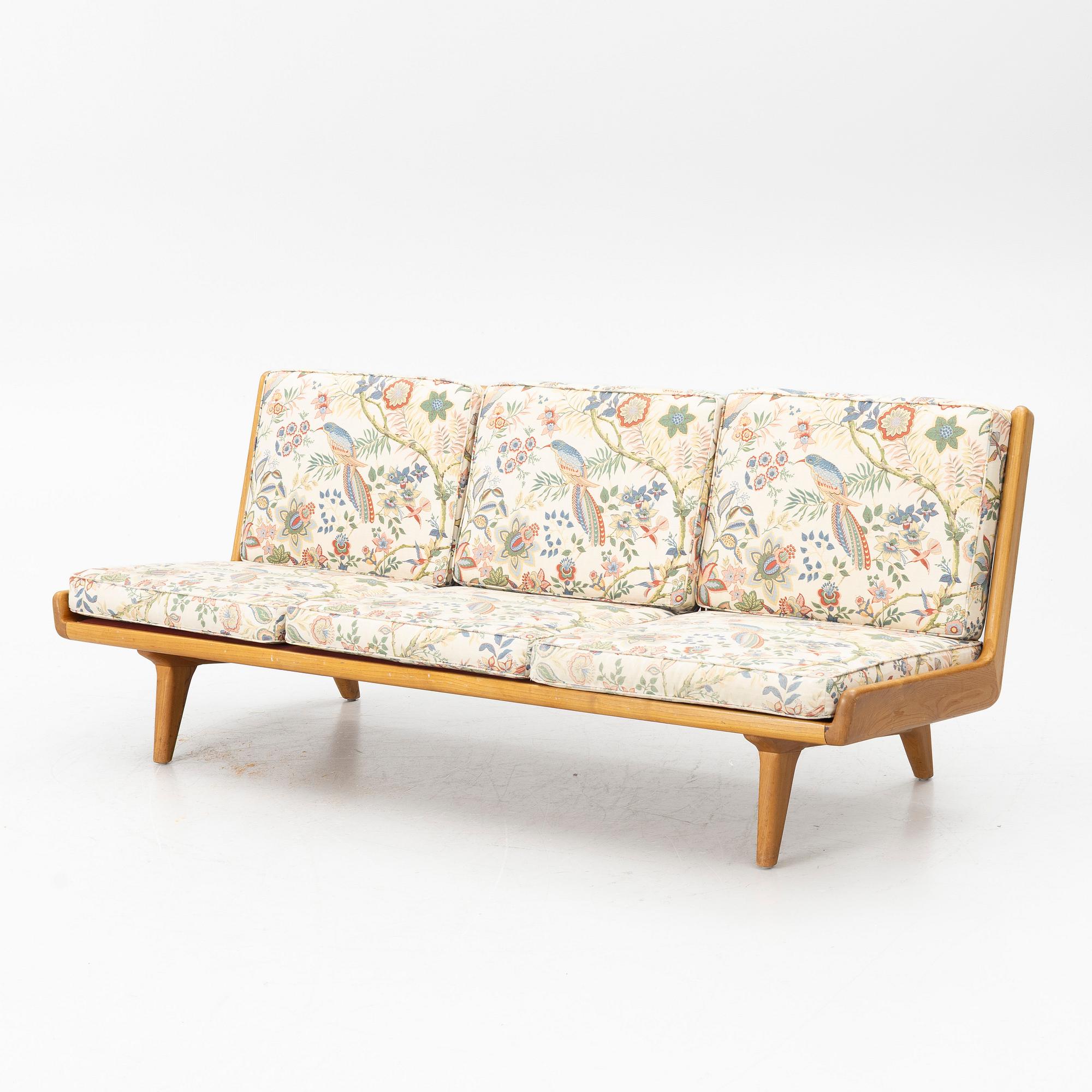 Carl Gustaf Hiort af Ornäs, Sofa, “Studio”, Puunveisto Oy - Träsnideri Ab, mid-20th century.