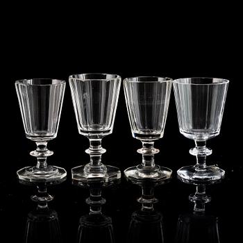 ELIS BERGH, glasservis, 28 delar, "Karlberg". Kosta, 1900-talets andra hälft.