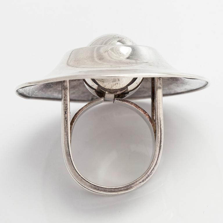 Owe Johansson, ring, sterlingsilver, Helsingfors 1972.