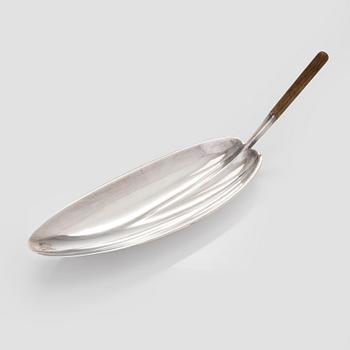 Tapio Wirkkala, skålar, 3 st, modeller TW 85 och TW 4, silver, Kultakeskus, Tavastehus 1963-64.