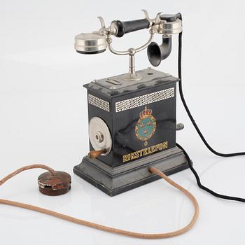 A telephone from Telegrafverkets verkstad in Nynäshamn, early 20th century.