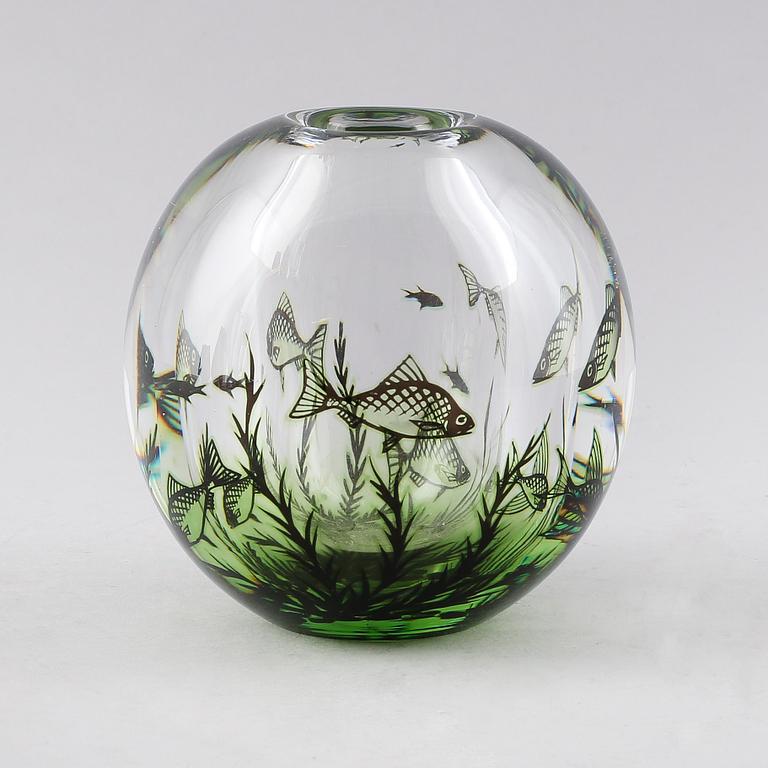 VAS, glas, Fiskgraal, Edward Hald, Orrefors, signerad.