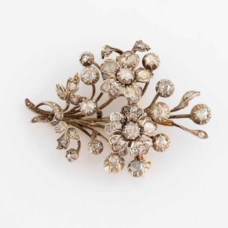 Rose cut diamond brooch.