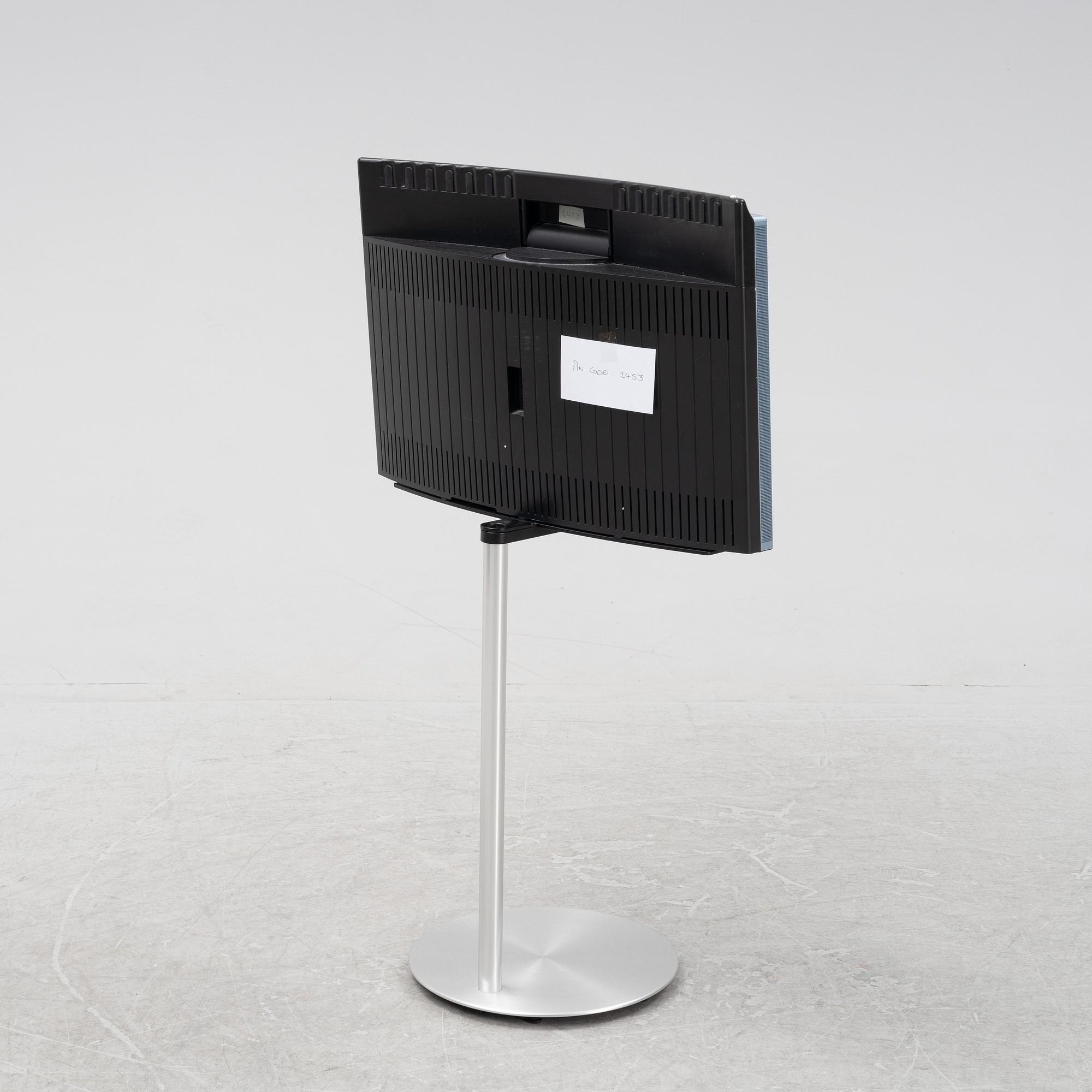 Bang & Olufsen, Beosound 1, portable CD/Tuner, 21st Century.