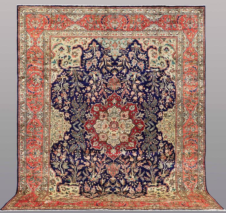 MATTO, Tabriz, ca 385 x 300 cm.