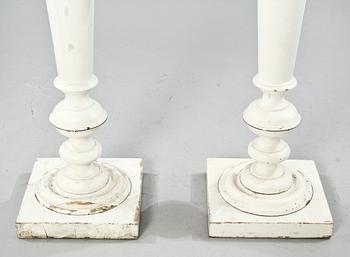 PIEDESTALER, ett par, sekelskiftet 1800/1900-tal.