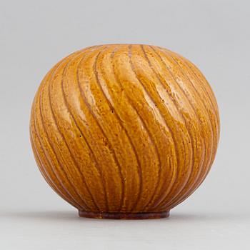 Gunnar Nylund, a stoneware vase, Rörstrand, Sweden ca 1948, model ABA.