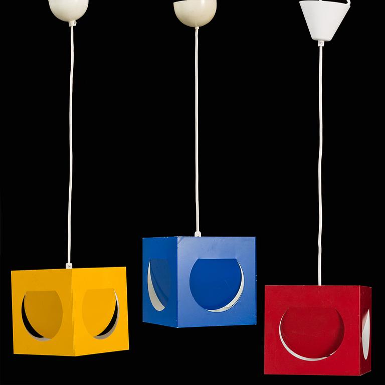 Three 1960s '61-193' pendant light by Shogo Suzuki for Stockmann Orno.