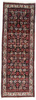 Gallery carpet, Old Hamadan, ca 100 x 286 cm.