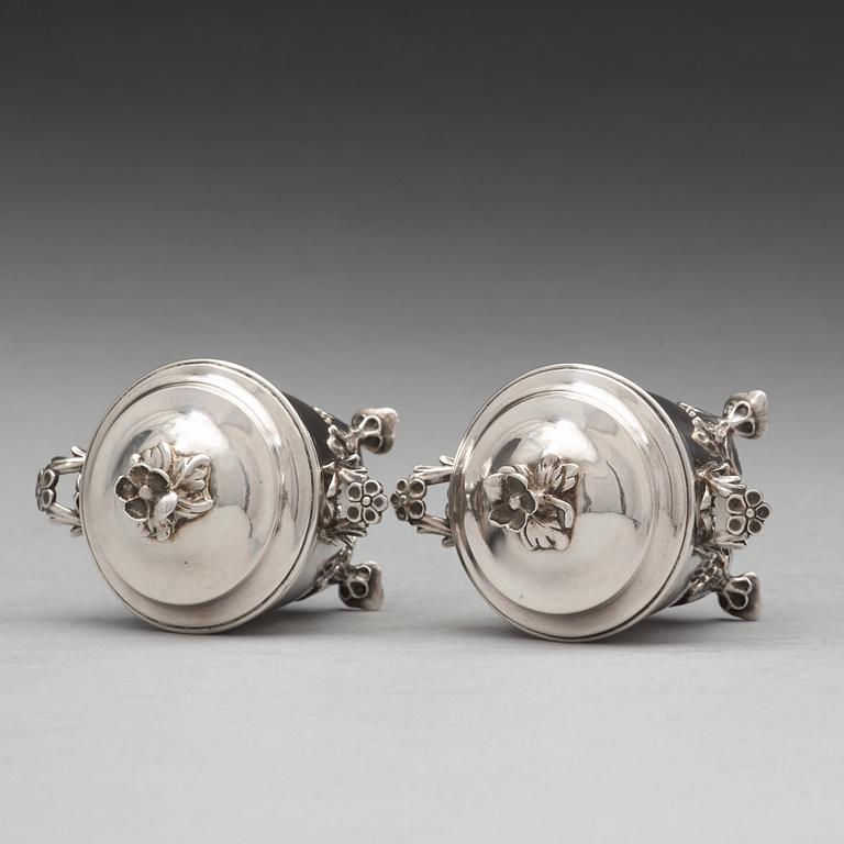 Simson Ryberg, SKÅLAR MINIATYRER, ett par, silver, Stockholm 1776, rokoko.
