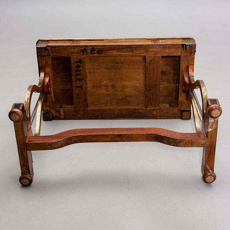 SEWING TABLE, Jacob, Russia early 19th century.