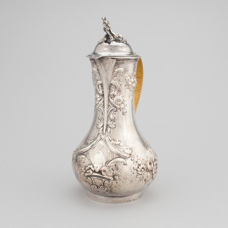 KAFFEKANNA, silver, rokoko, London 1754. Vikt ca 540 gram.