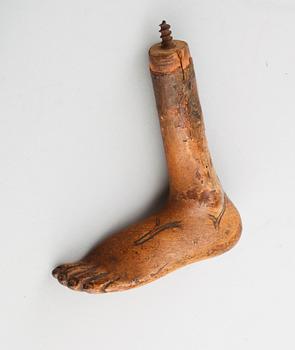 KÄPPKRYCKOR, 3 st, trä och horn, omkring år 1900.