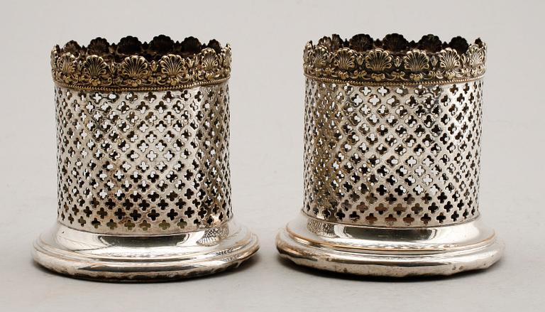 COASTERS, 1 par, nysilver, 1800-/1900-tal.