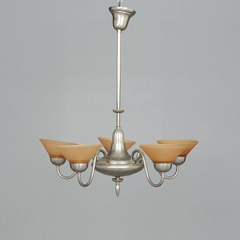 TAKLAMPA, 1900-talets första hälft. Höjd ca 68 cm.