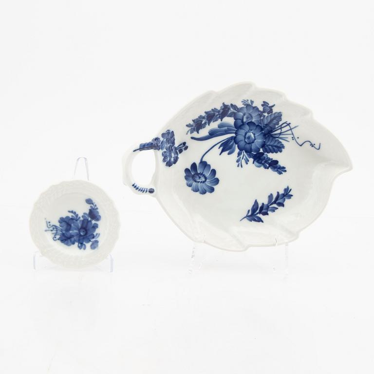 Service 68 dlr "Blå Blomst" Royal Copenhagen Denmark porcelain 1967-1991.