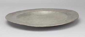 A PEWTER PLATE, dated 1675.