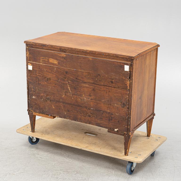 A Gustavian chest of drawers, late 18th century.
