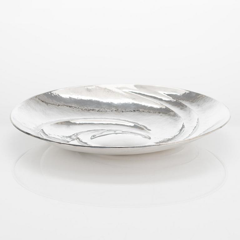 Tapio Wirkkala, sterling silver dish 'TW 143', Kultakeskus, Hämeenlinna 1972.