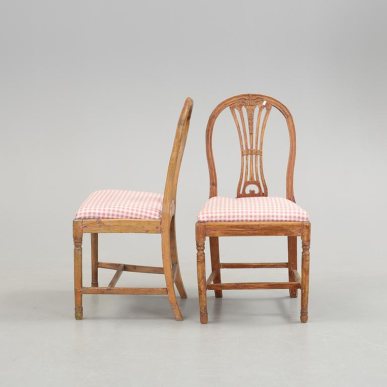 STOLAR, ett par. Gustavianska, omkring 1800.