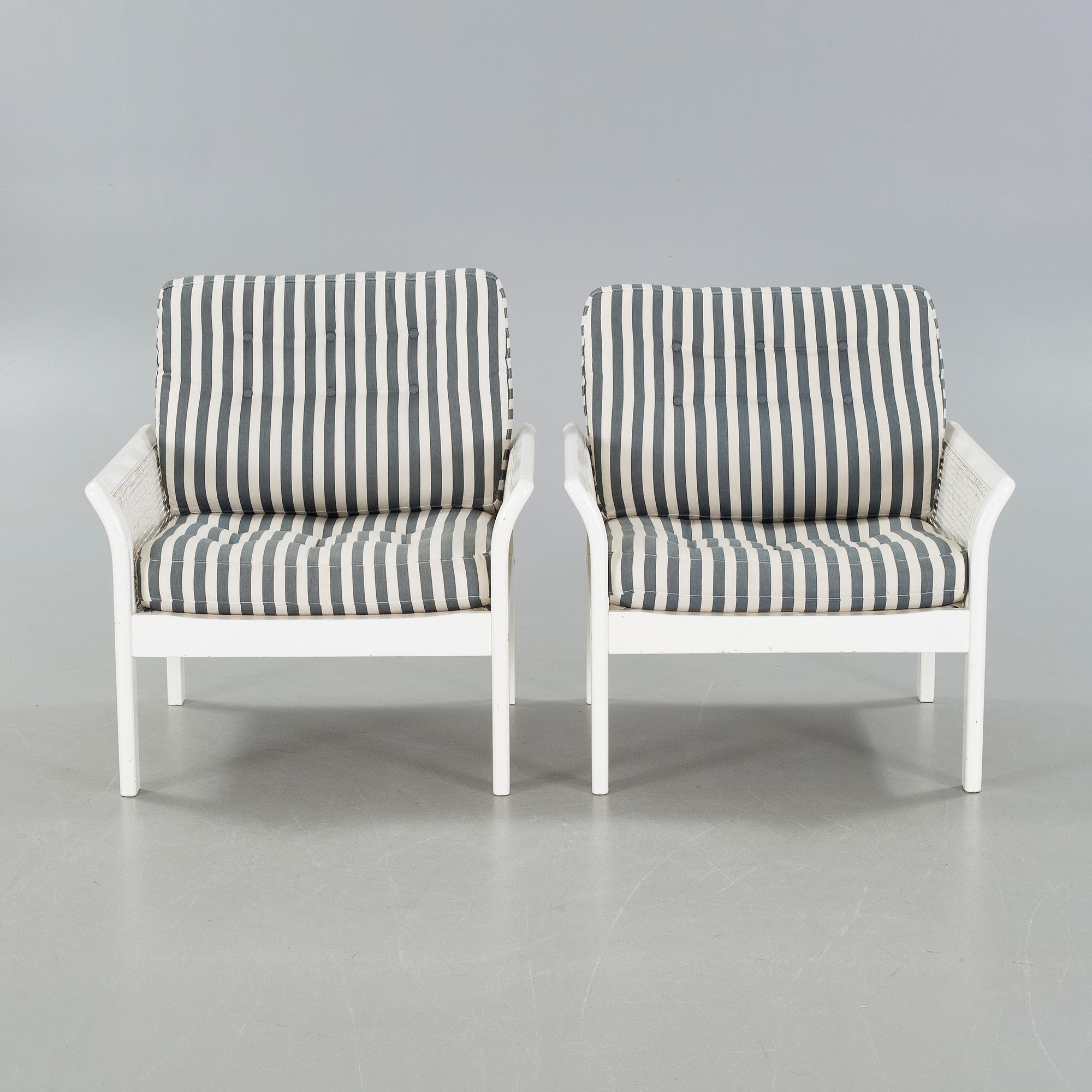 FÅTÖLJER, ett par, Dux, 1900-talets andra hälft.