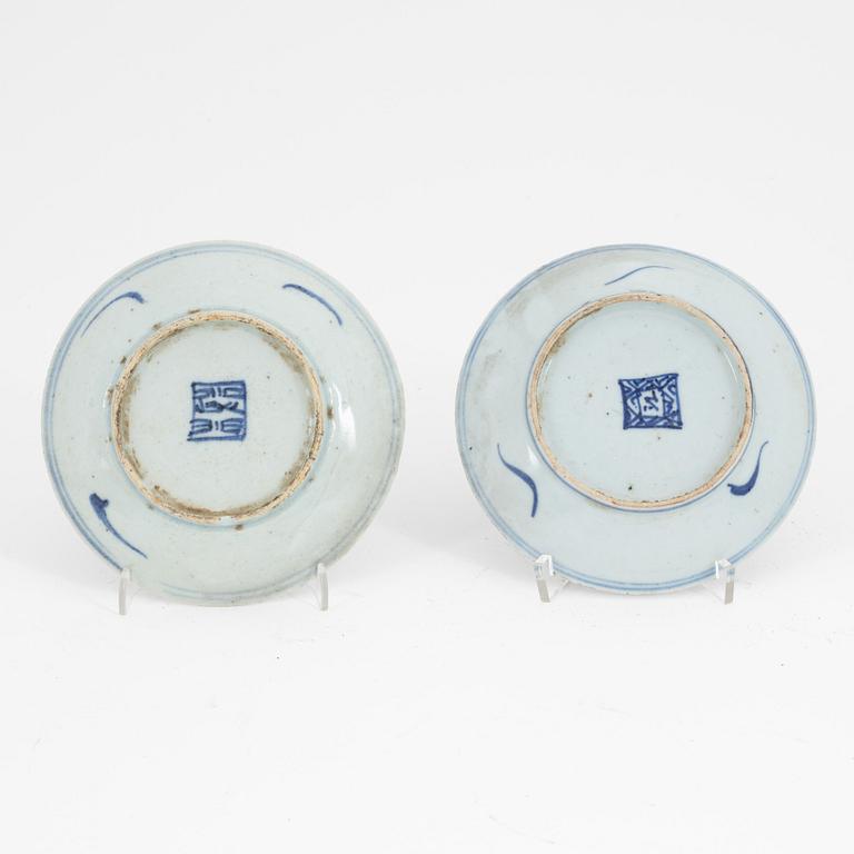 A set of 12 similar Chinese blue and white porcelain small dishes, late Qing dynasty, second half of the 19th Century.