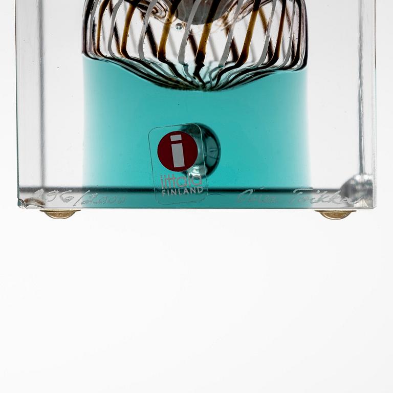 Oiva Toikka, an annual glass cube, signed Oiva Toikka, Nuutajärvi, Finland, 1999, 296/2000.