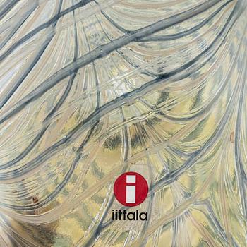 Oiva Toikka, an annual glass bird with its egg, year 2007, both signed O. Toikka Nuutajärvi, the egg numbered 292/750.