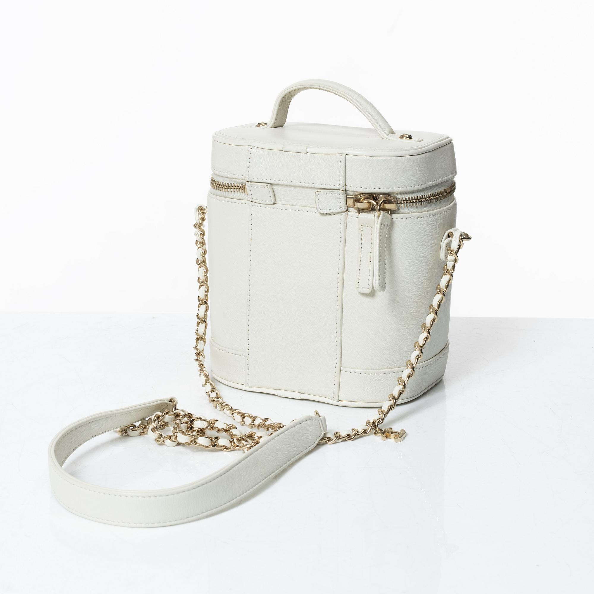 Chanel, Bag, "Vanity Chain Shoulder Bag", 2019.