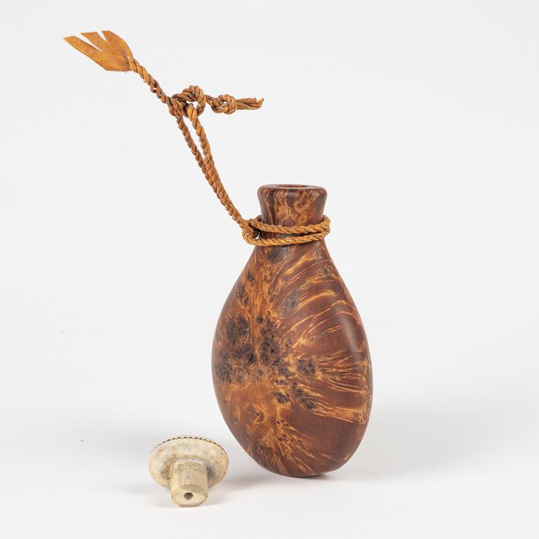 A birch flask by Fredrik Juuso, signed.