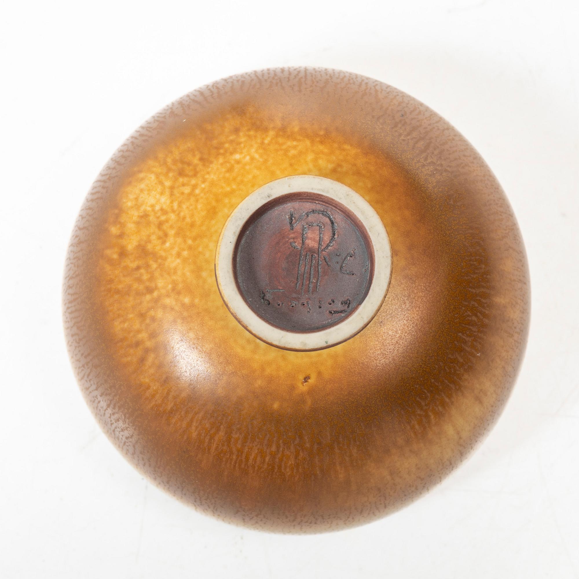 Berndt Friberg, vas och skål, stengods, Gustavsbergs Studio 1965 och 1968.