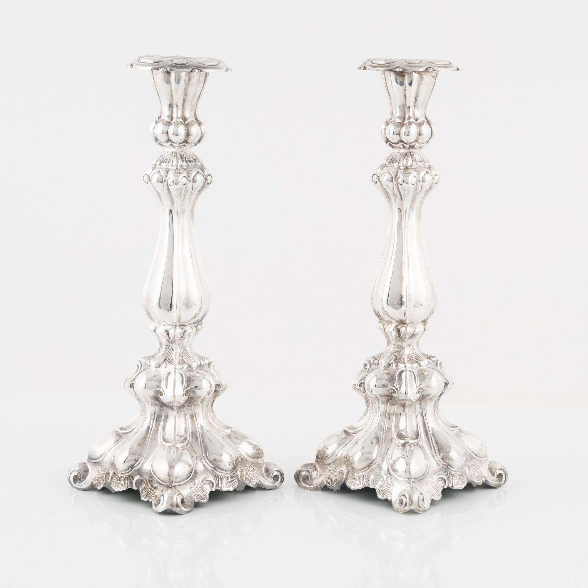 Ljusstakar, ett par, silver, barockstil, svensk importstämpel, 1900-tal.