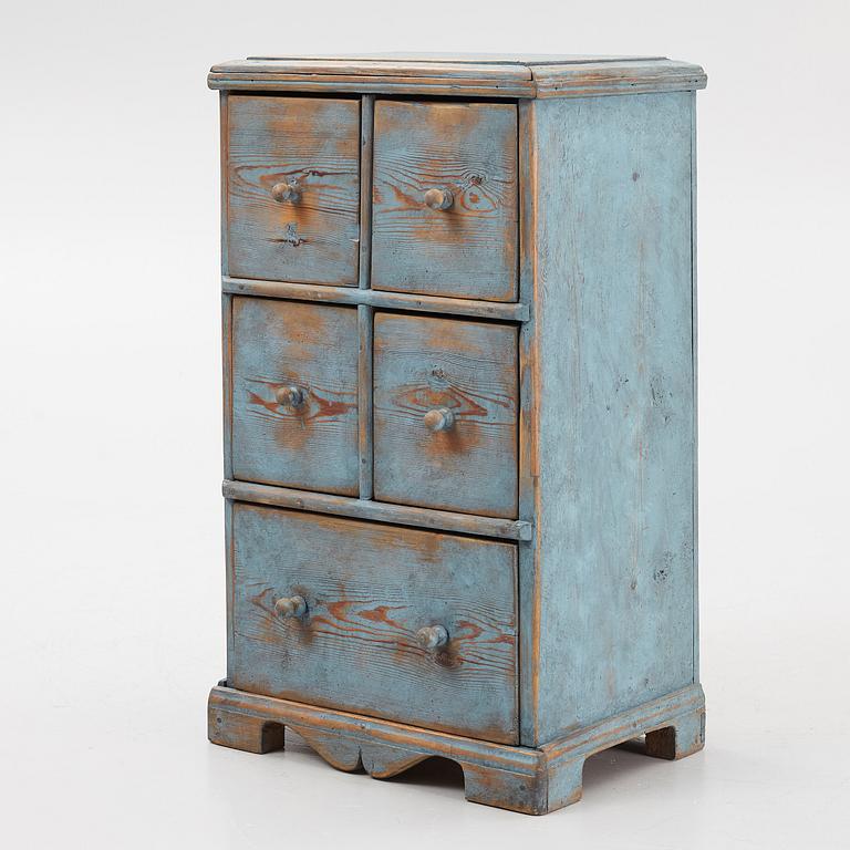 A small dresser, second half of the 19th century.